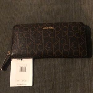 NWT Calvin Klein wallet